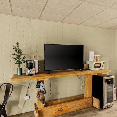 Stonegate Lodge King Bed Wifi 50 Roku Tv Salt Water Pool Room #104 Eureka Springs Exterior foto